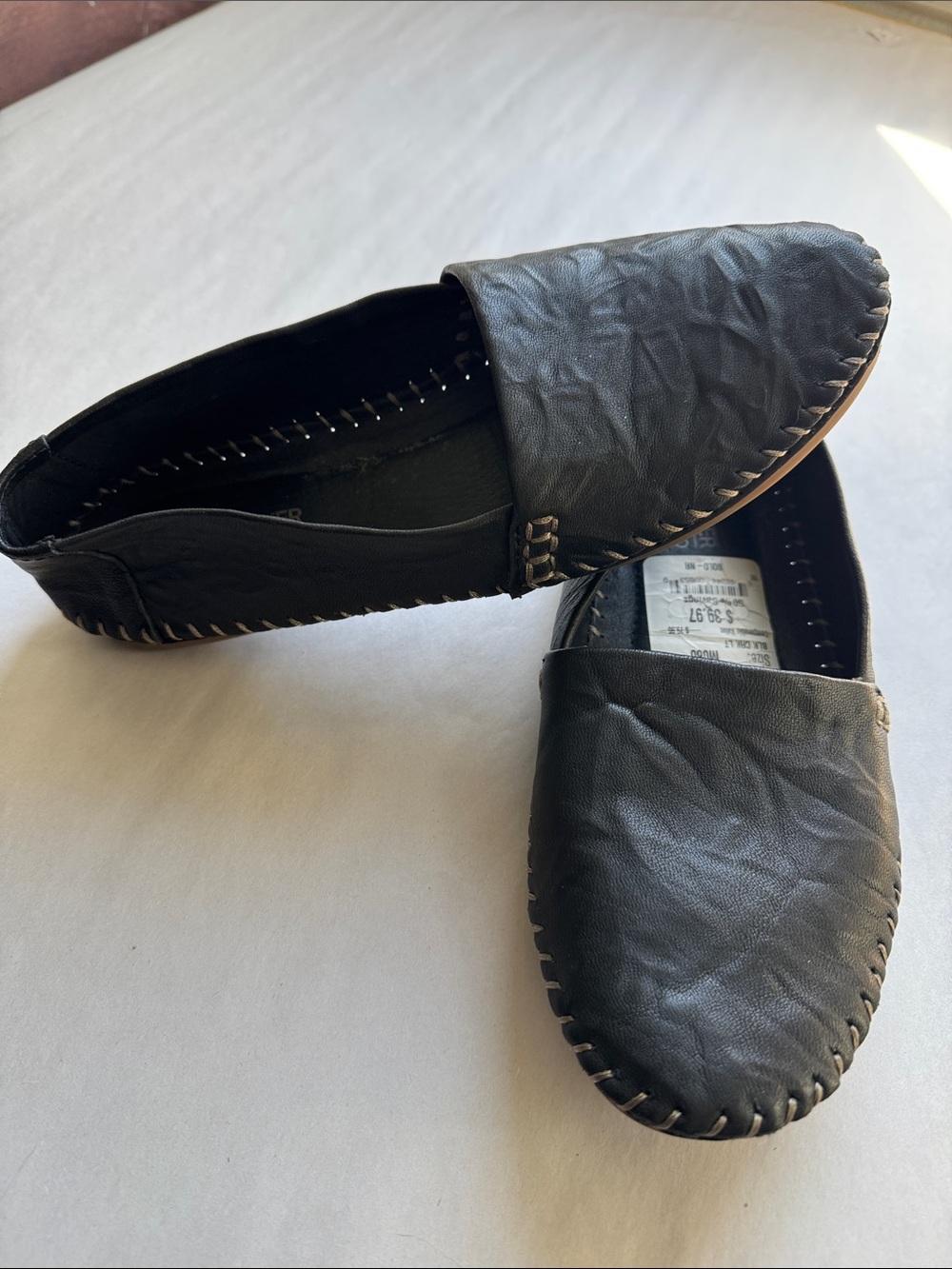NWOT Black Loafers Womens 8M Leather Slip On Whipstitch ADAM TUCKER -Me Too Solo